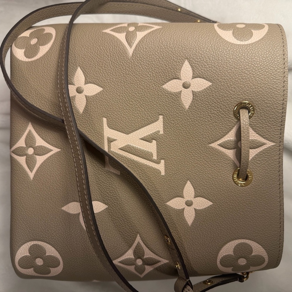 Louis Vuitton Taupe Monogram Shoulder Bag Set - Picture 9 of 16